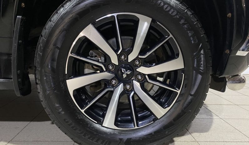 Mitsubishi Pajero Sport, 2017 full