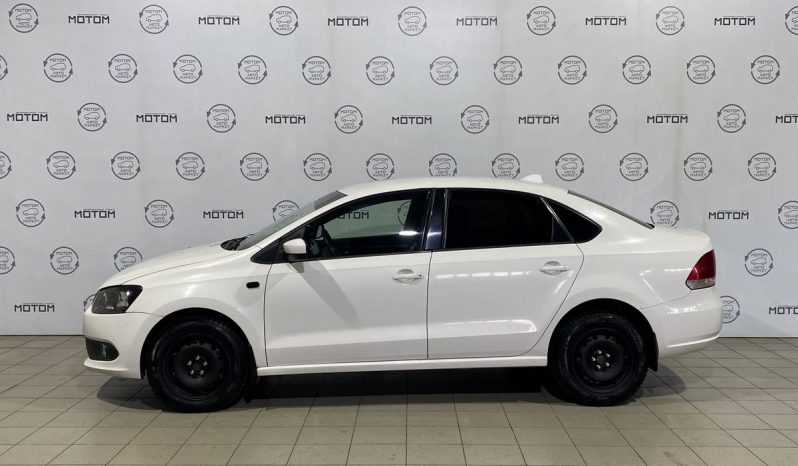 Volkswagen Polo, 2011 full