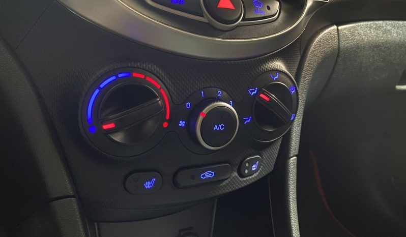 Hyundai Solaris, 2013 full