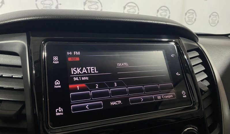 Mitsubishi Pajero Sport, 2017 full