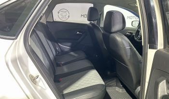 Volkswagen Polo, 2011 full