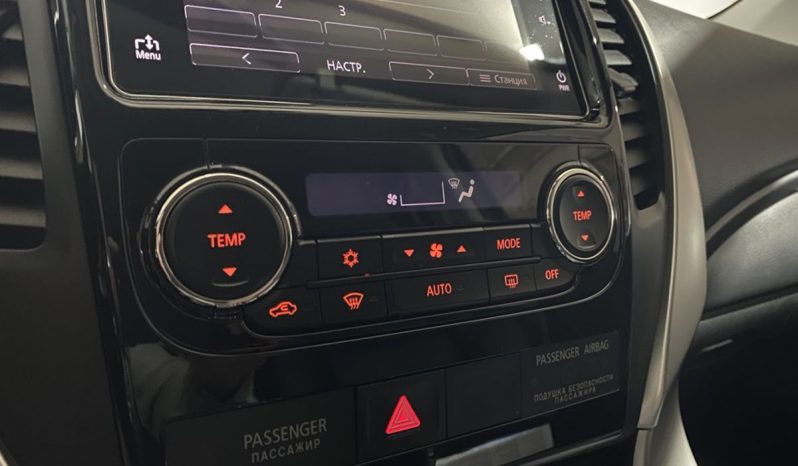 Mitsubishi Pajero Sport, 2017 full