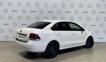 Volkswagen Polo, 2011 full