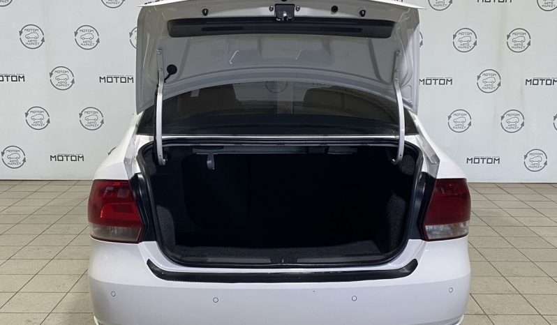 Volkswagen Polo, 2011 full