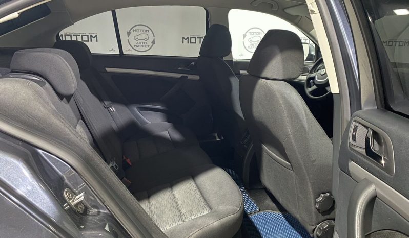 Skoda Octavia, 2013 full