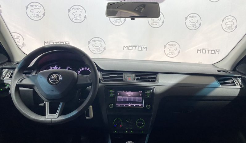 Skoda Rapid, 2017 full