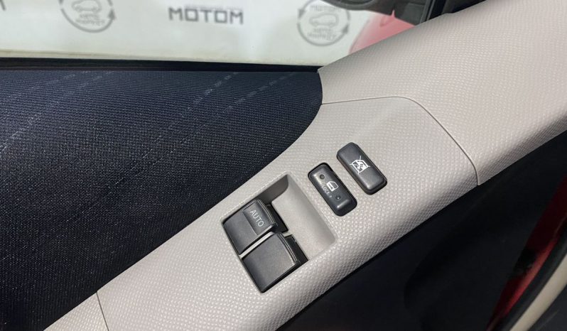 Toyota Yaris, 2008 full