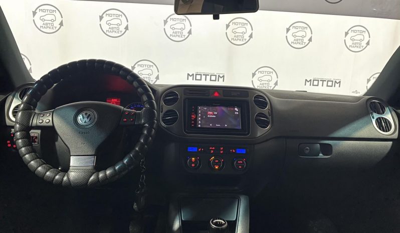 Volkswagen Tiguan, 2008 full