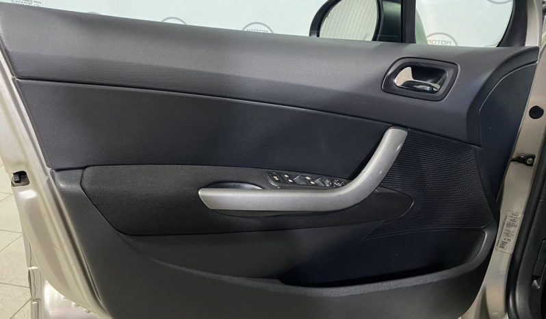 Peugeot 308, 2008 full