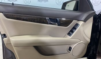 Mercedes-Benz C-Класс, 2010 full