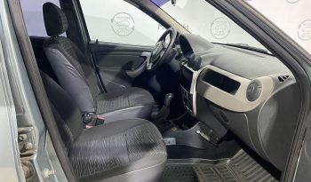 Renault Logan, 2011 full