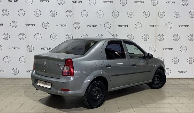 Renault Logan, 2011 full