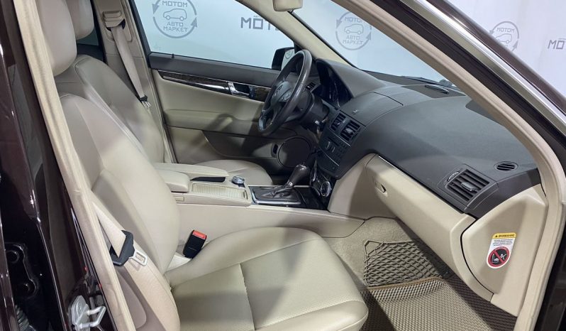 Mercedes-Benz C-Класс, 2010 full