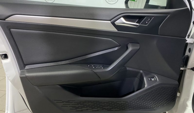 Volkswagen Jetta, 2019 full