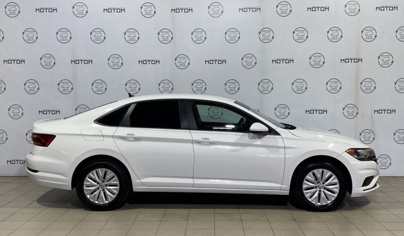 Volkswagen Jetta, 2019 full
