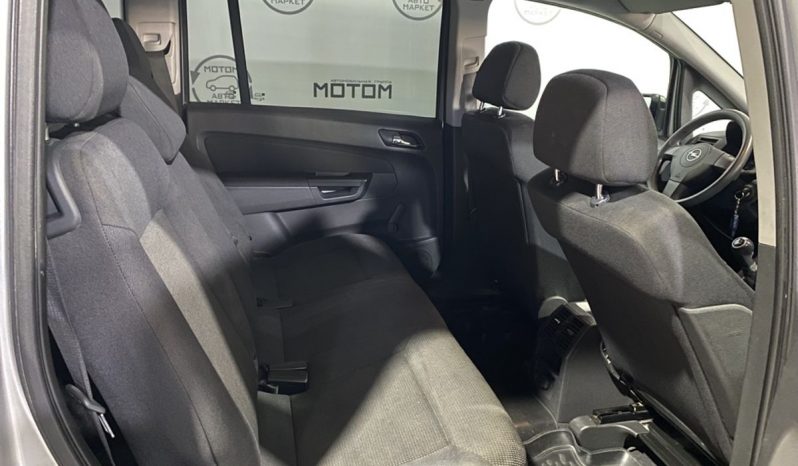 Opel Zafira, 2011 full
