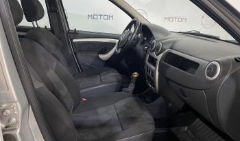 Renault Logan, 2013 full