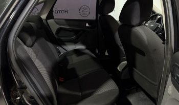 Ford Focus, 2011 full