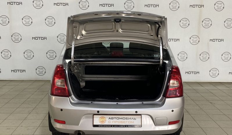 Renault Logan, 2013 full