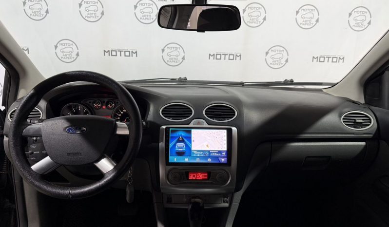 Ford Focus, 2011 full